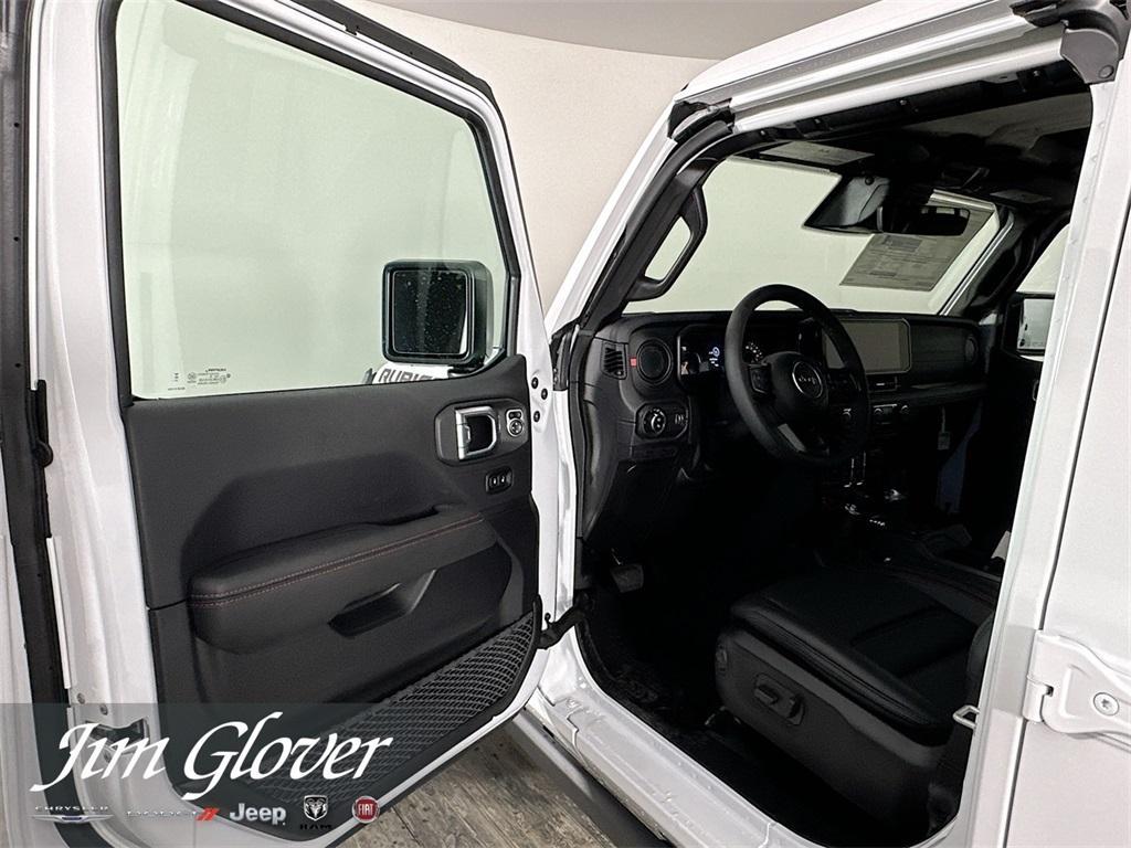 new 2026 Jeep Gladiator car, priced at $61,586