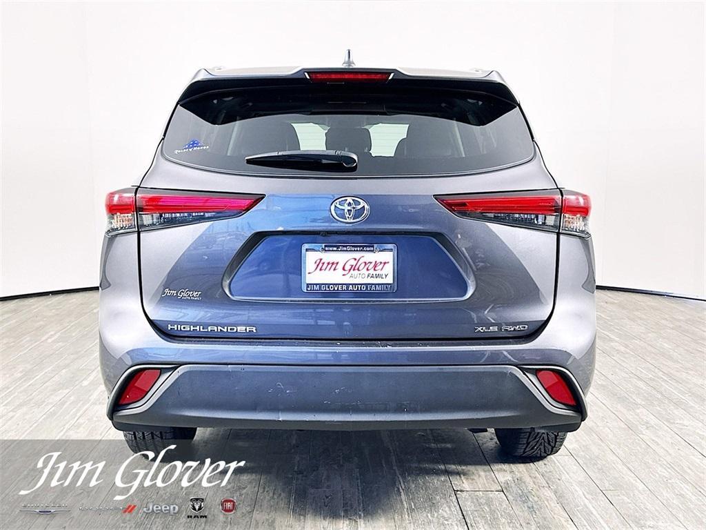 used 2022 Toyota Highlander car, priced at $38,994