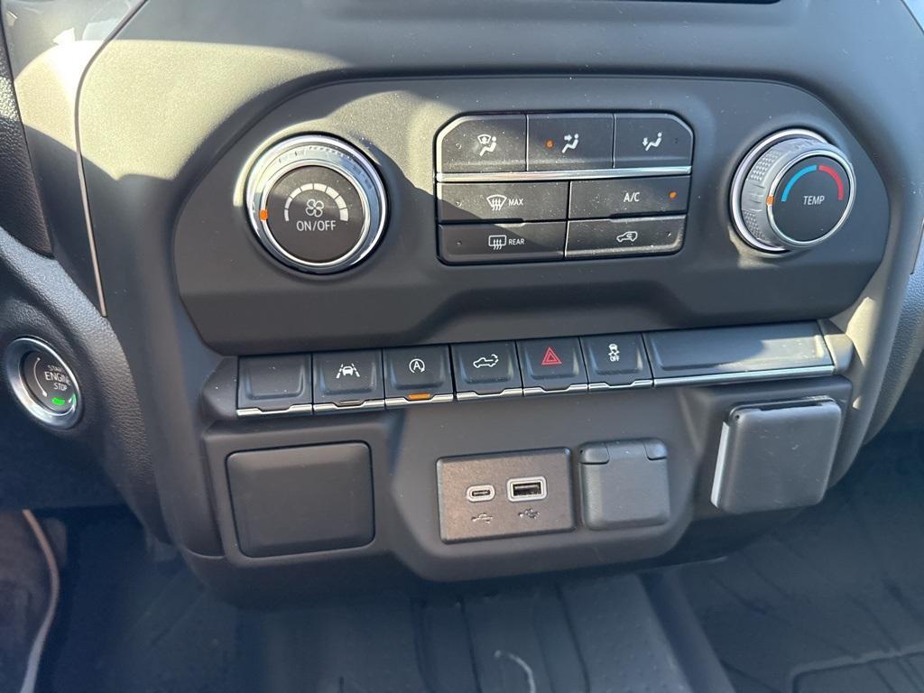 used 2025 Chevrolet Silverado 1500 car, priced at $41,999