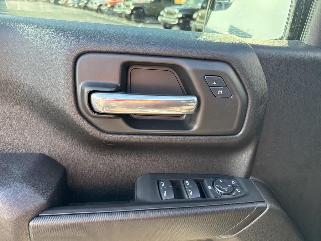 used 2025 Chevrolet Silverado 1500 car, priced at $41,999