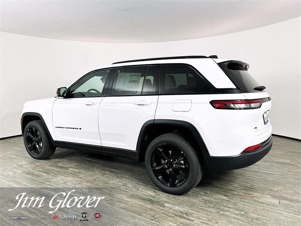 new 2025 Jeep Grand Cherokee car, priced at $45,927