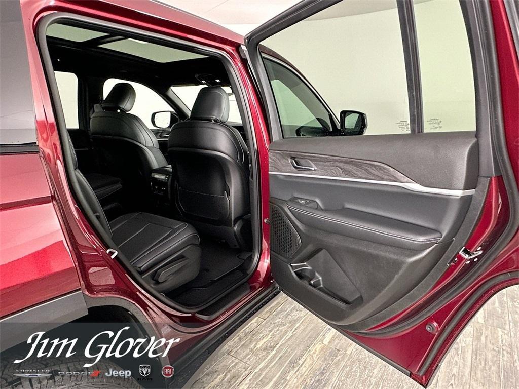new 2025 Jeep Grand Cherokee L car, priced at $45,790