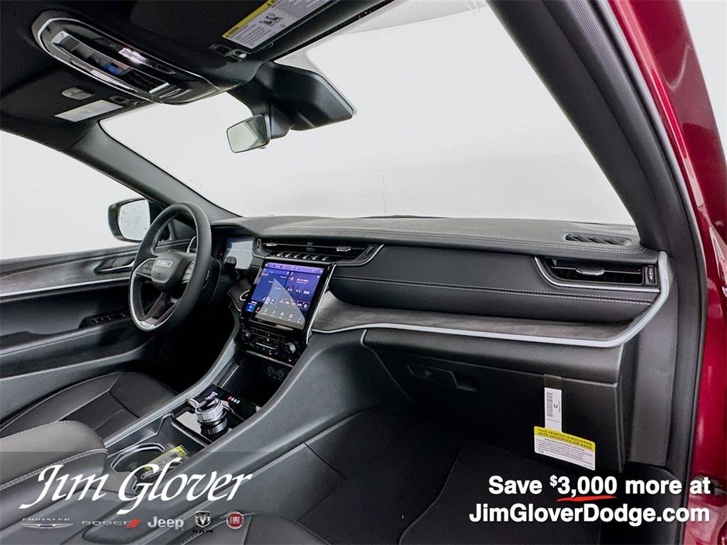 new 2025 Jeep Grand Cherokee L car, priced at $43,946