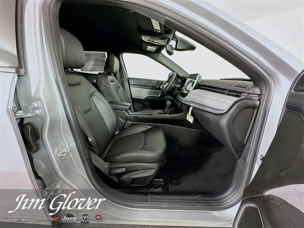 new 2025 Jeep Compass car, priced at $26,831