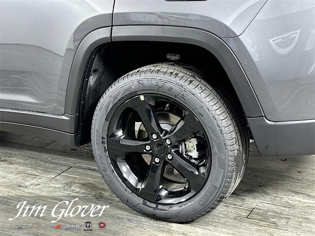 new 2025 Jeep Grand Cherokee car, priced at $49,034
