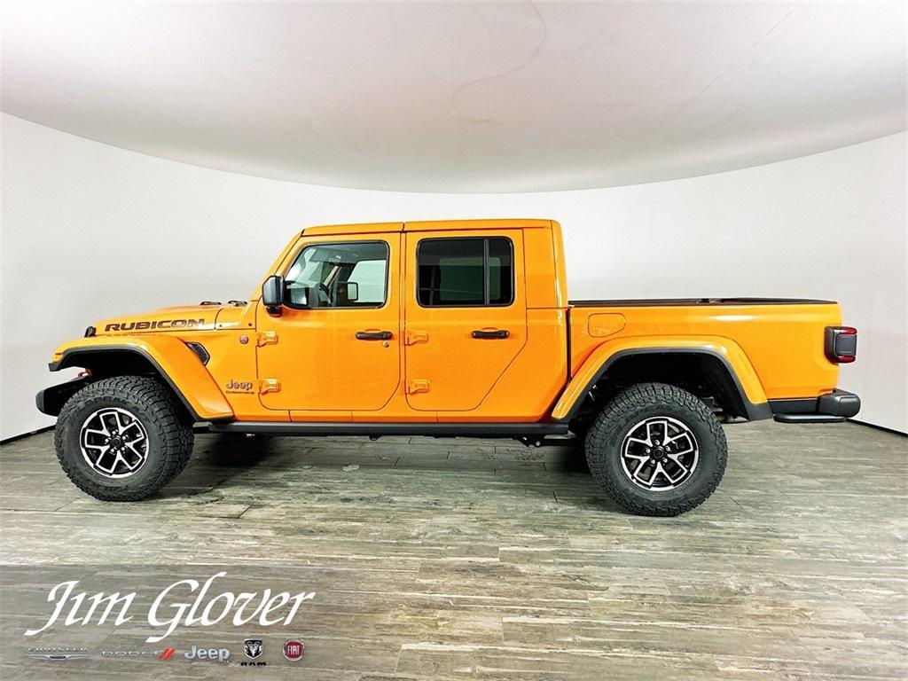 new 2025 Jeep Gladiator car, priced at $53,826