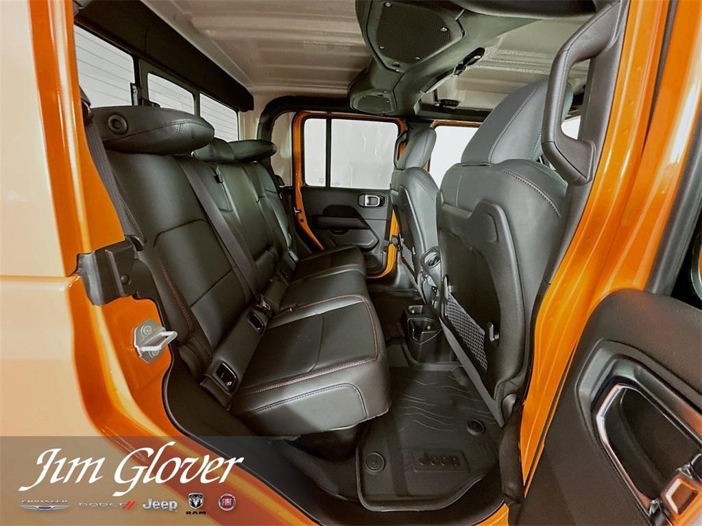 new 2025 Jeep Gladiator car, priced at $53,826