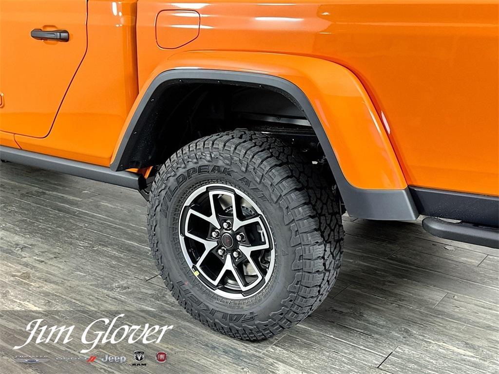 new 2025 Jeep Gladiator car, priced at $53,826