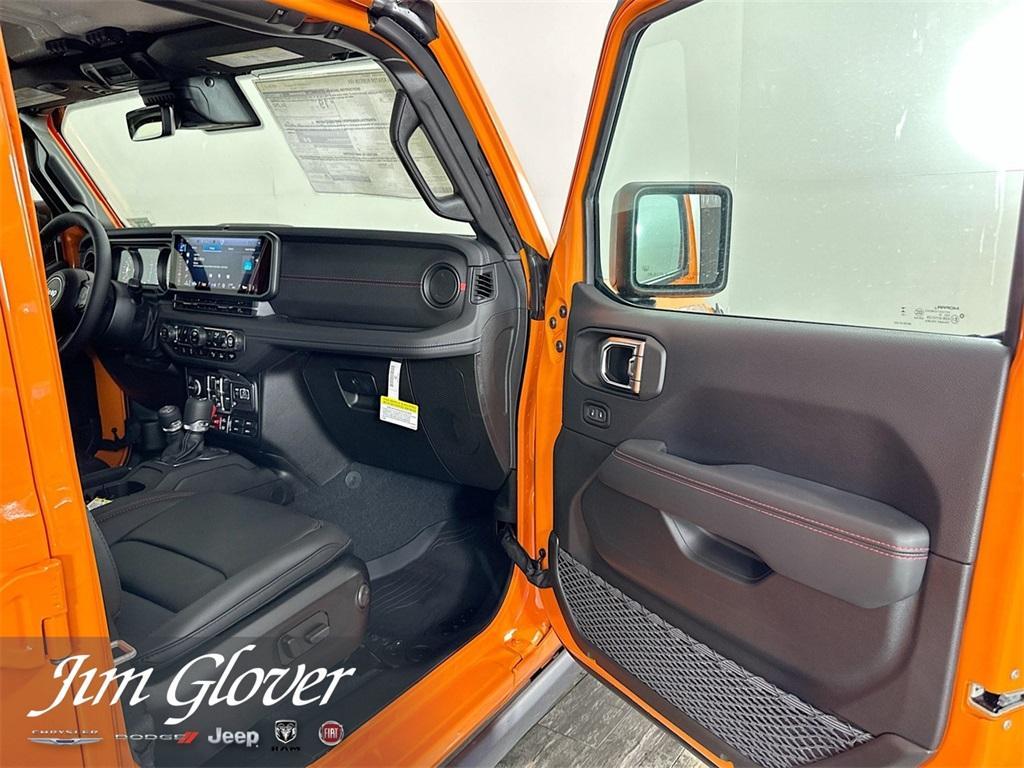 new 2025 Jeep Gladiator car, priced at $53,826