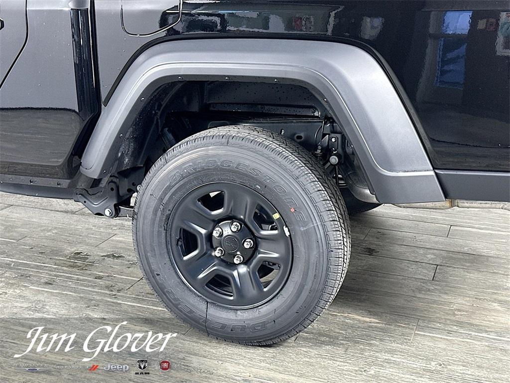 new 2025 Jeep Gladiator car, priced at $35,523