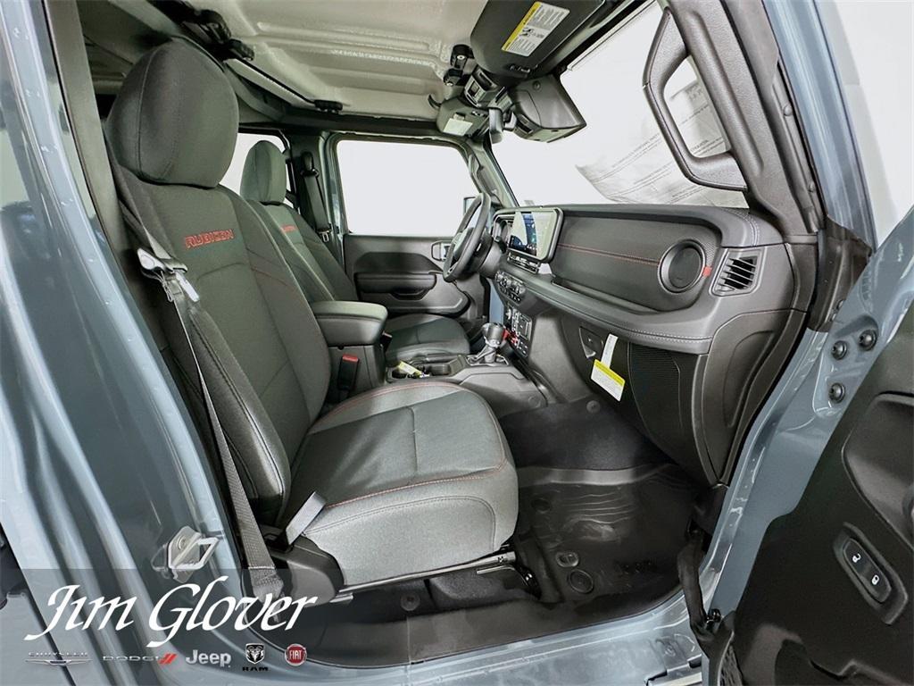 new 2025 Jeep Wrangler car, priced at $54,406