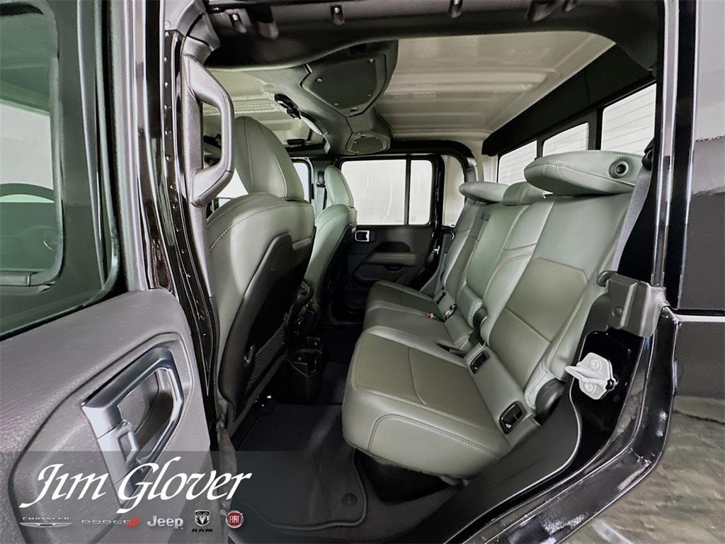 new 2025 Jeep Gladiator car, priced at $54,449