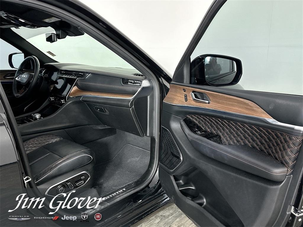 used 2022 Jeep Grand Cherokee car, priced at $40,899