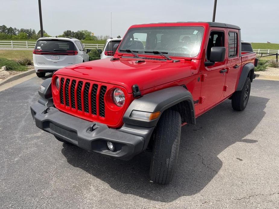 used 2022 Jeep Gladiator car, priced at $34,186