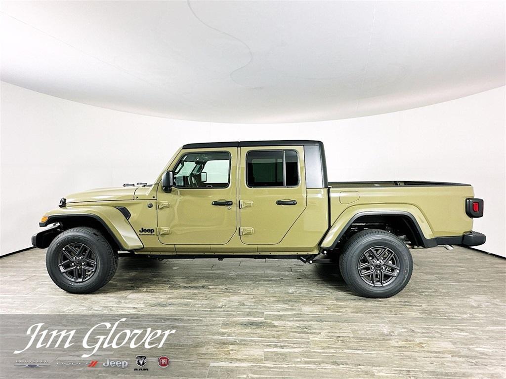 new 2025 Jeep Gladiator car, priced at $43,760