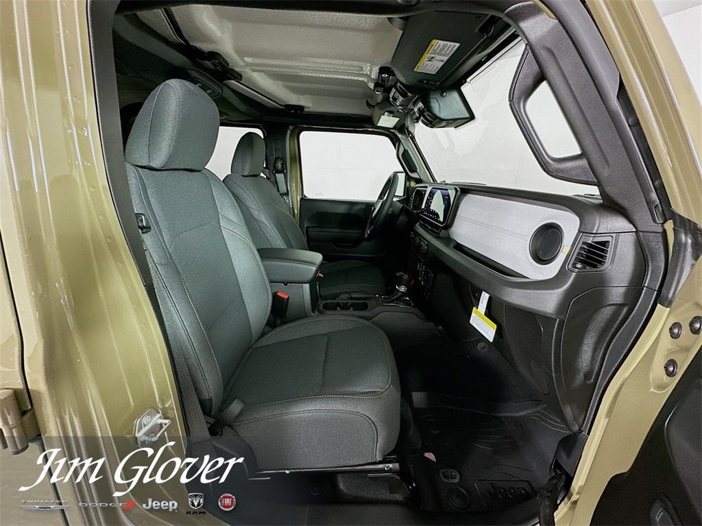 new 2025 Jeep Gladiator car, priced at $43,760