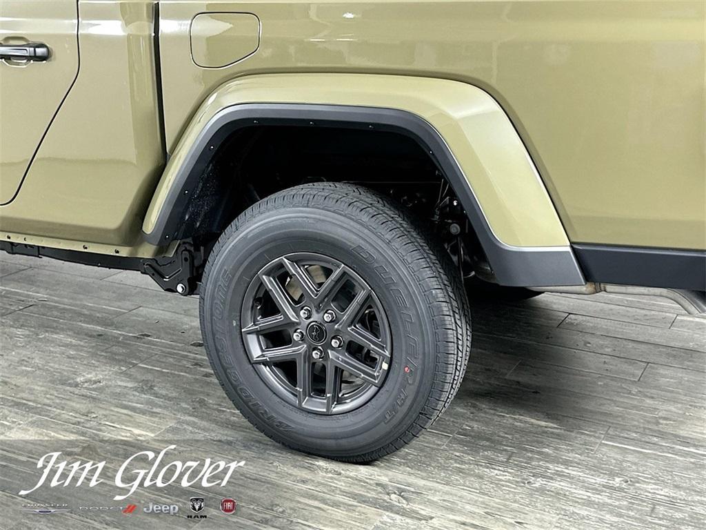 new 2025 Jeep Gladiator car, priced at $43,760