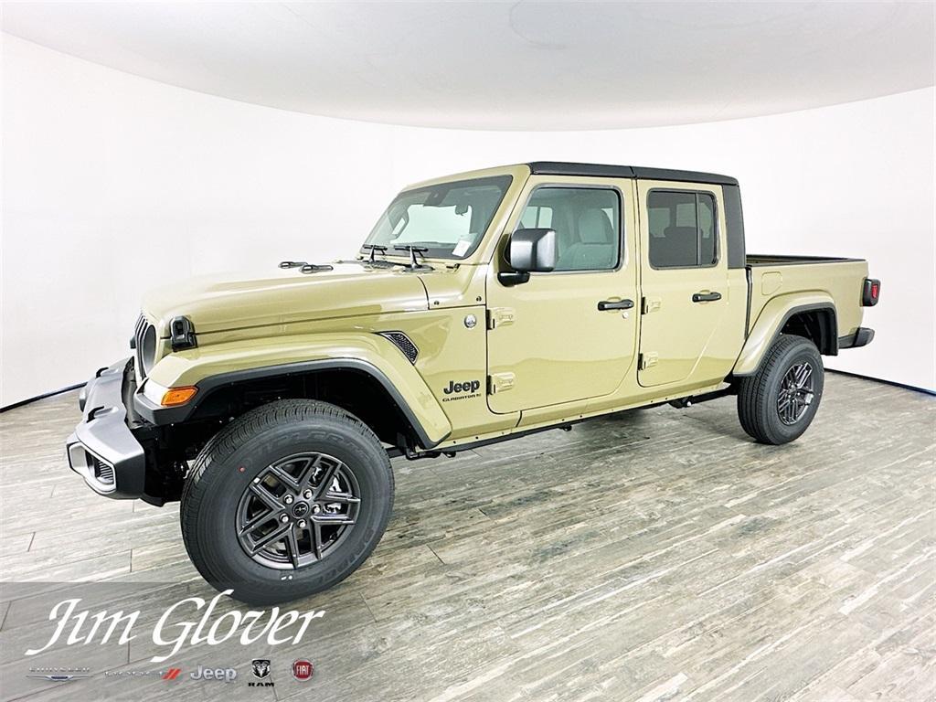 new 2025 Jeep Gladiator car, priced at $43,760