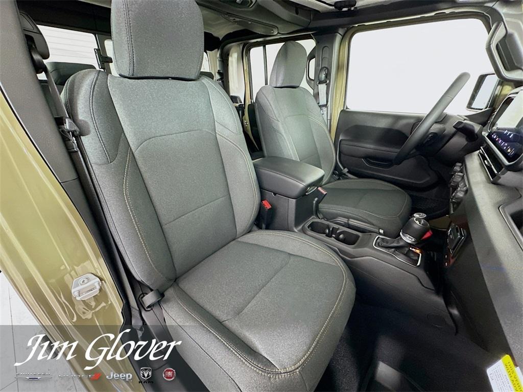 new 2025 Jeep Gladiator car, priced at $43,760
