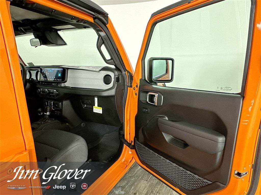 new 2025 Jeep Wrangler car, priced at $44,381