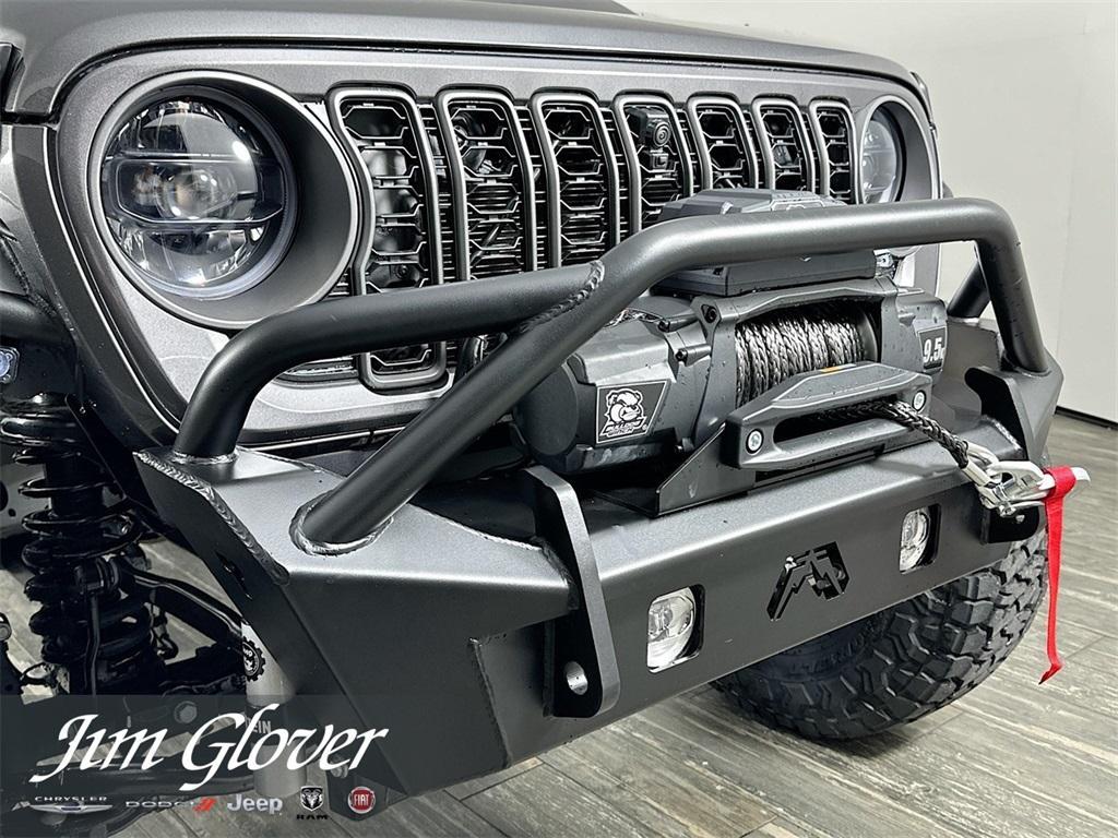 new 2025 Jeep Gladiator car, priced at $71,035