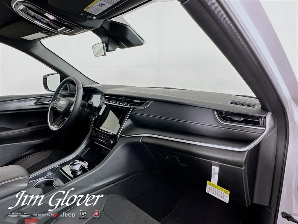 new 2025 Jeep Grand Cherokee L car, priced at $43,619