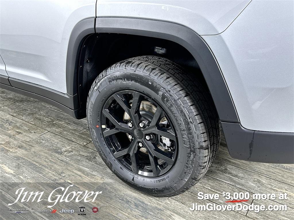 new 2025 Jeep Grand Cherokee car, priced at $42,974