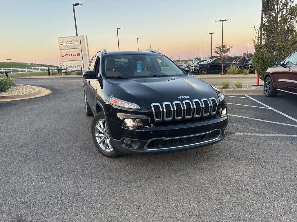 used 2016 Jeep Cherokee car, priced at $12,113