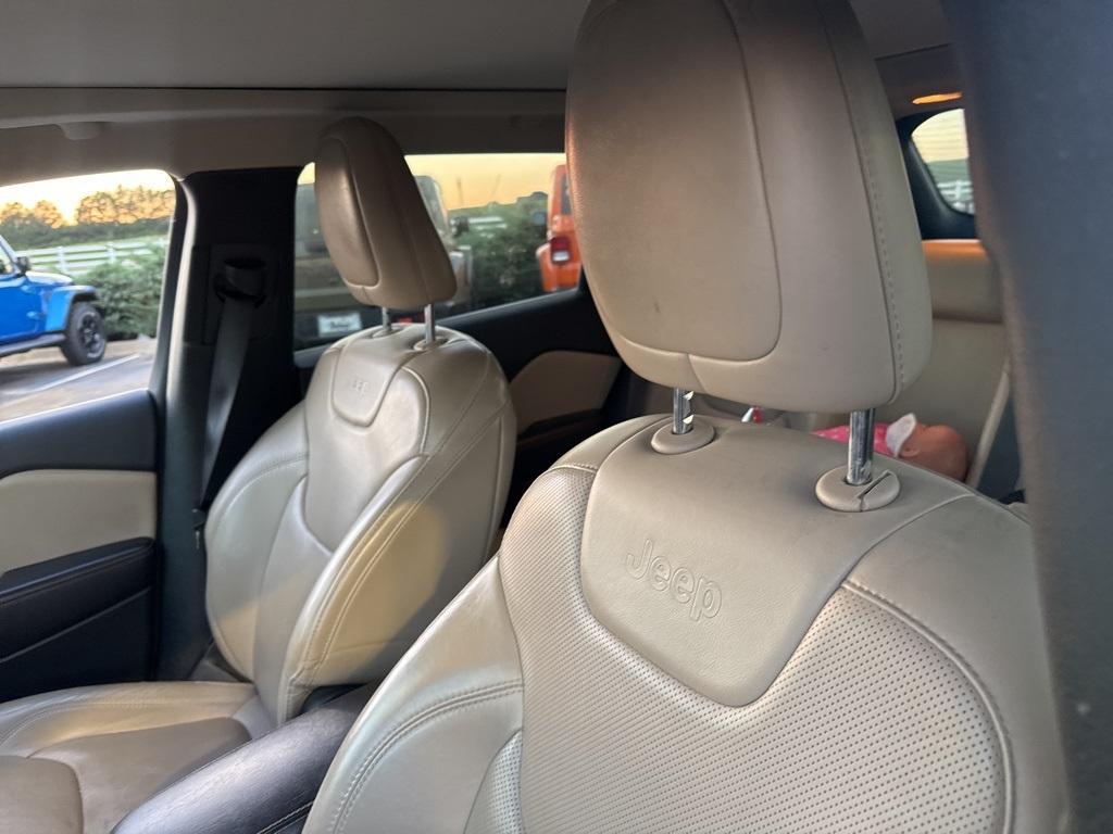 used 2016 Jeep Cherokee car, priced at $12,113