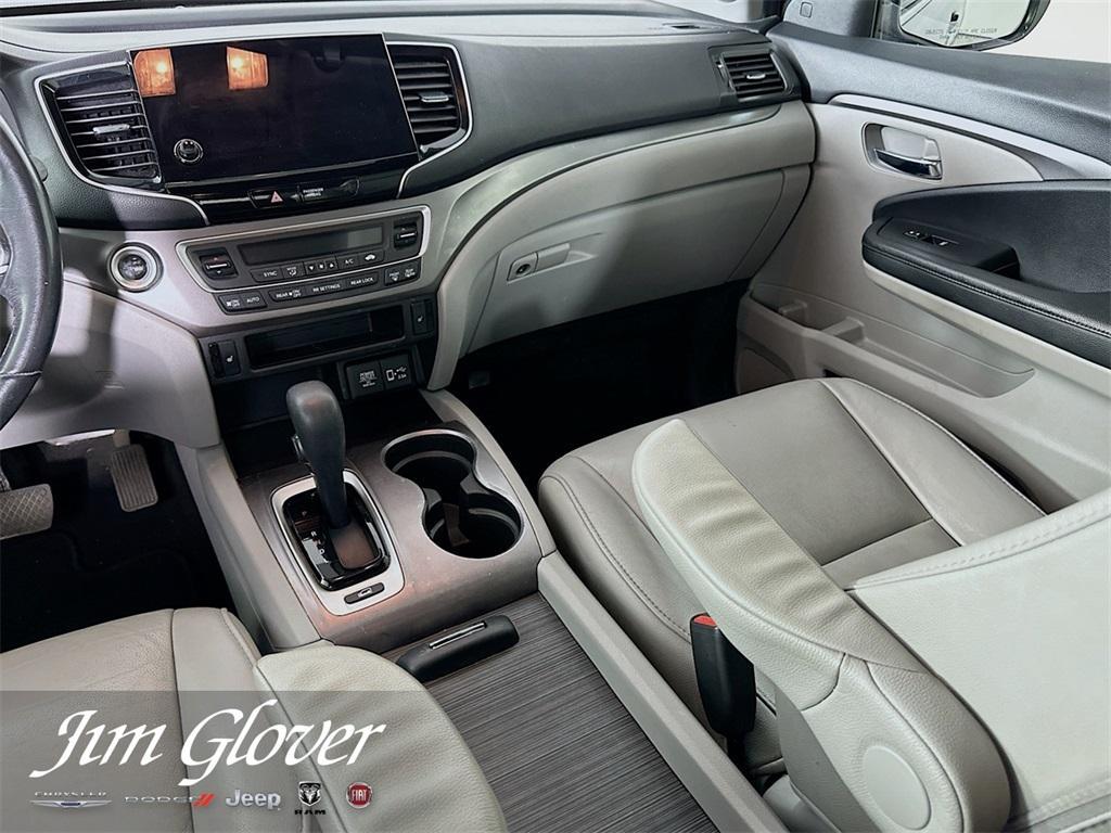 used 2019 Honda Pilot car, priced at $23,728