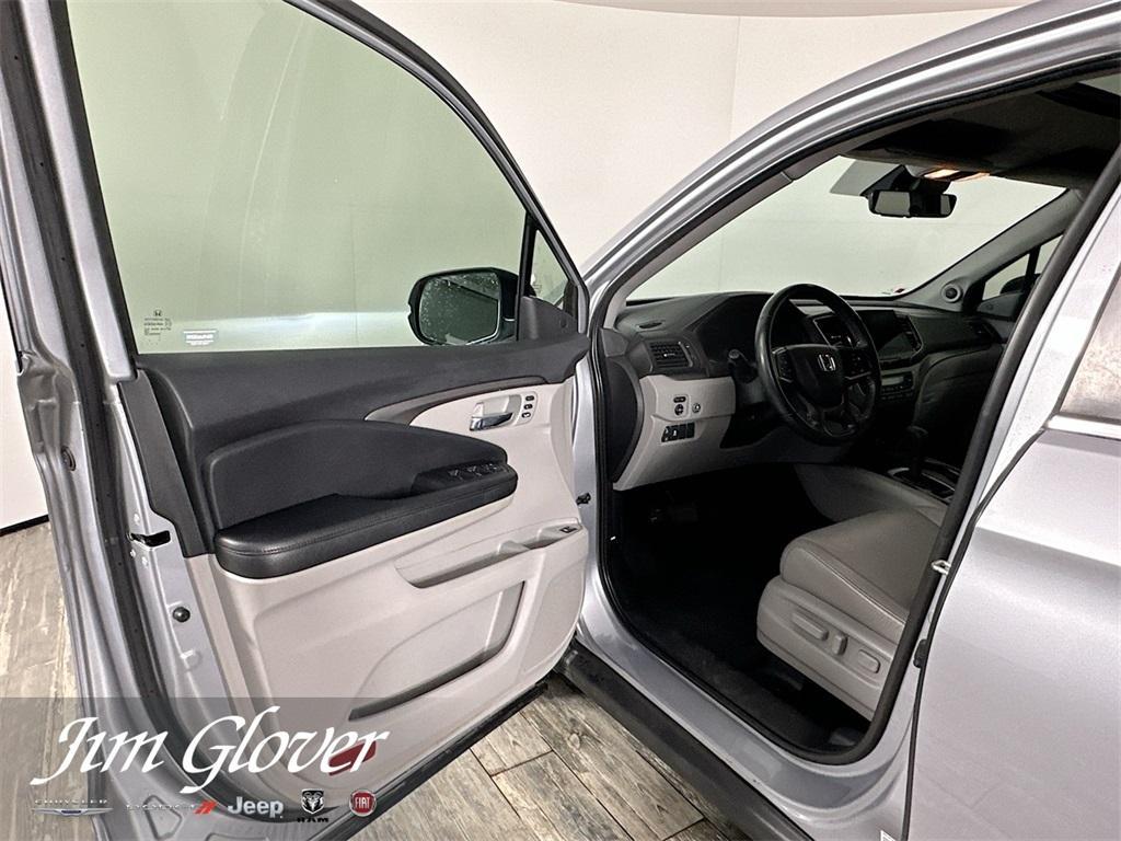 used 2019 Honda Pilot car, priced at $23,728