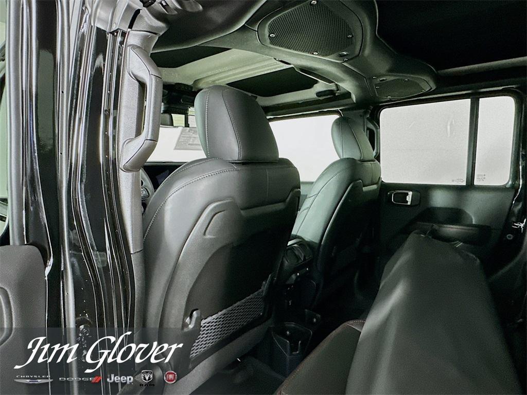 new 2026 Jeep Gladiator car, priced at $58,379