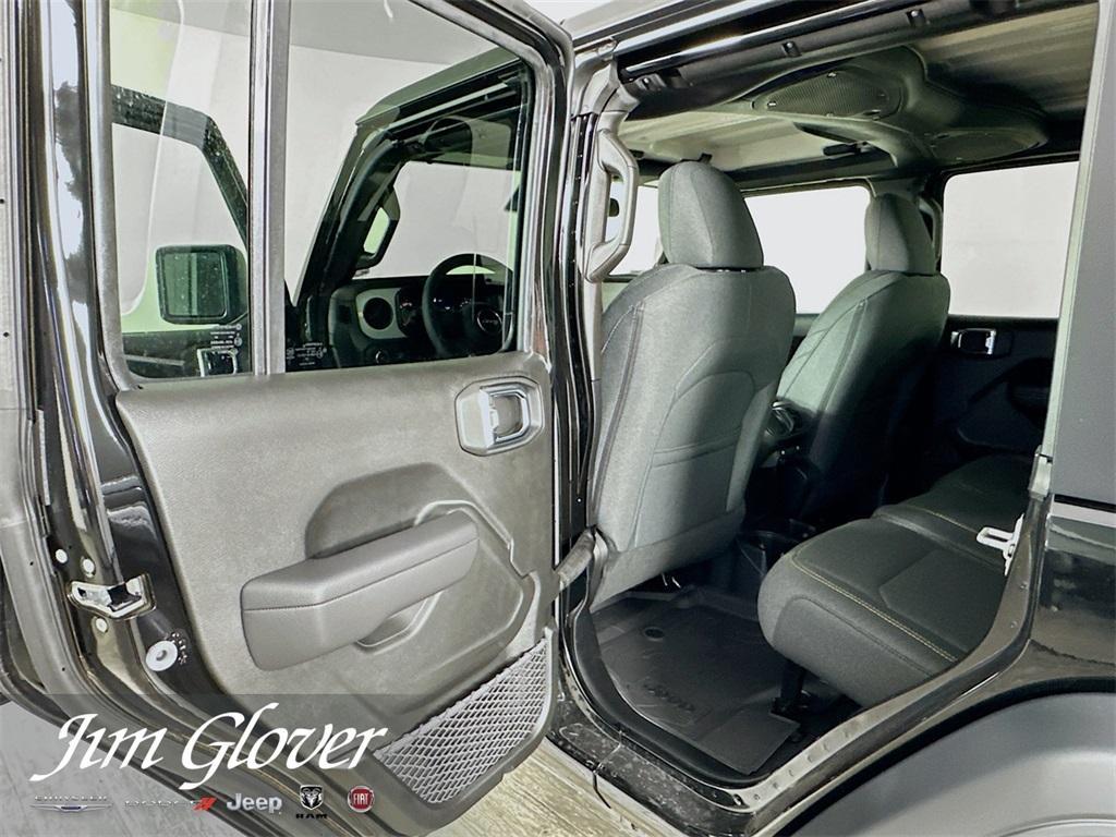 new 2025 Jeep Wrangler car, priced at $44,132