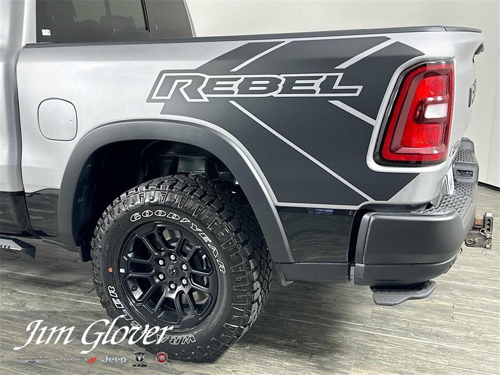 new 2025 Ram 1500 car, priced at $61,761