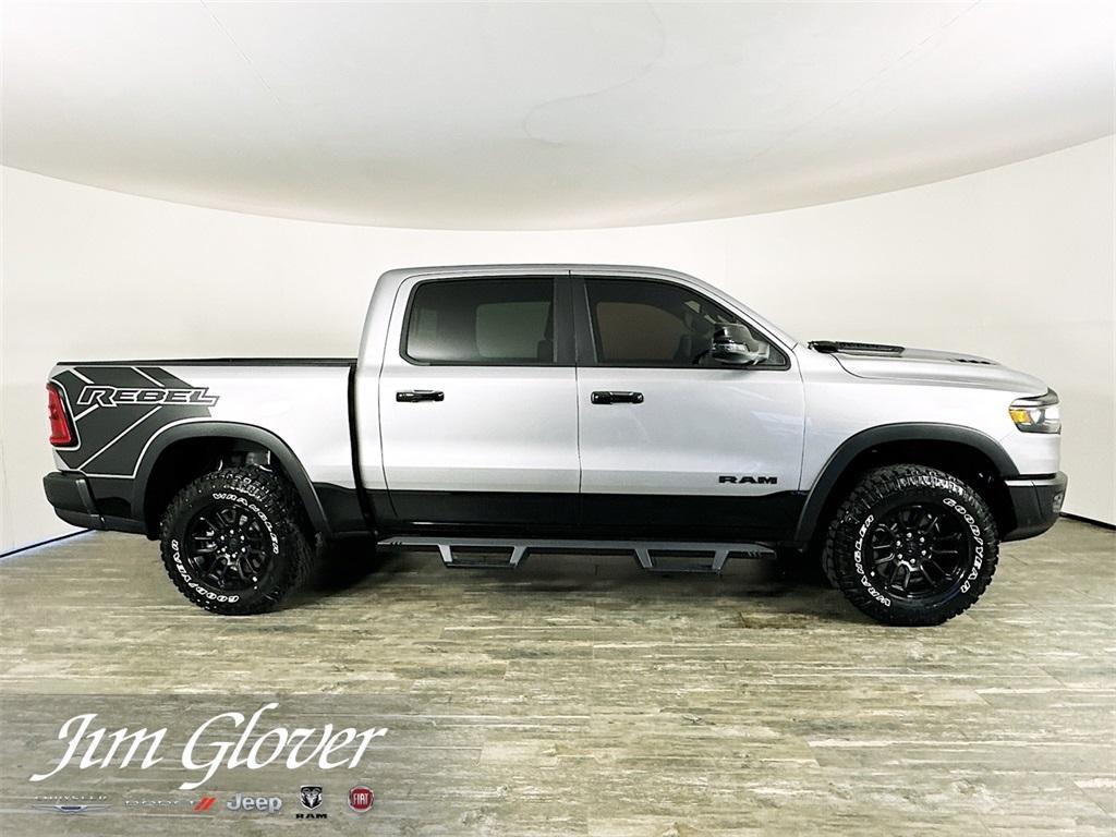 new 2025 Ram 1500 car, priced at $61,761