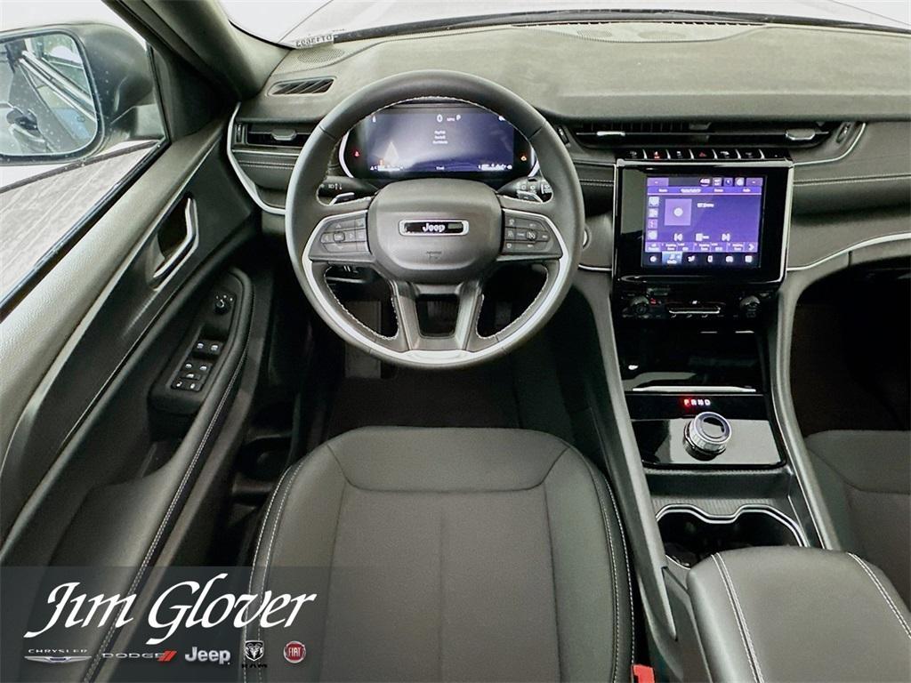 new 2025 Jeep Grand Cherokee car, priced at $35,942
