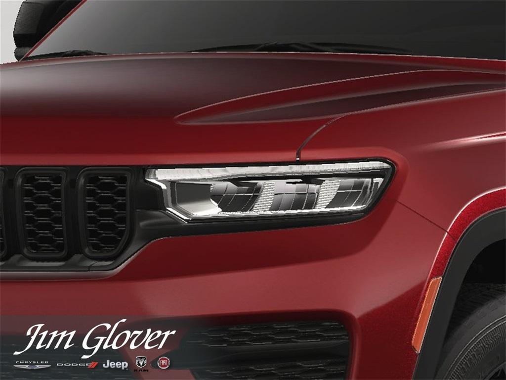 new 2025 Jeep Grand Cherokee car, priced at $40,025