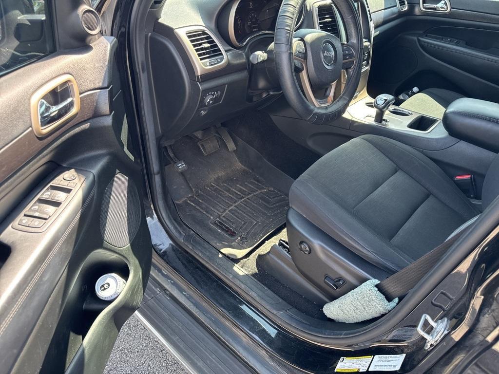 used 2014 Jeep Grand Cherokee car, priced at $14,594