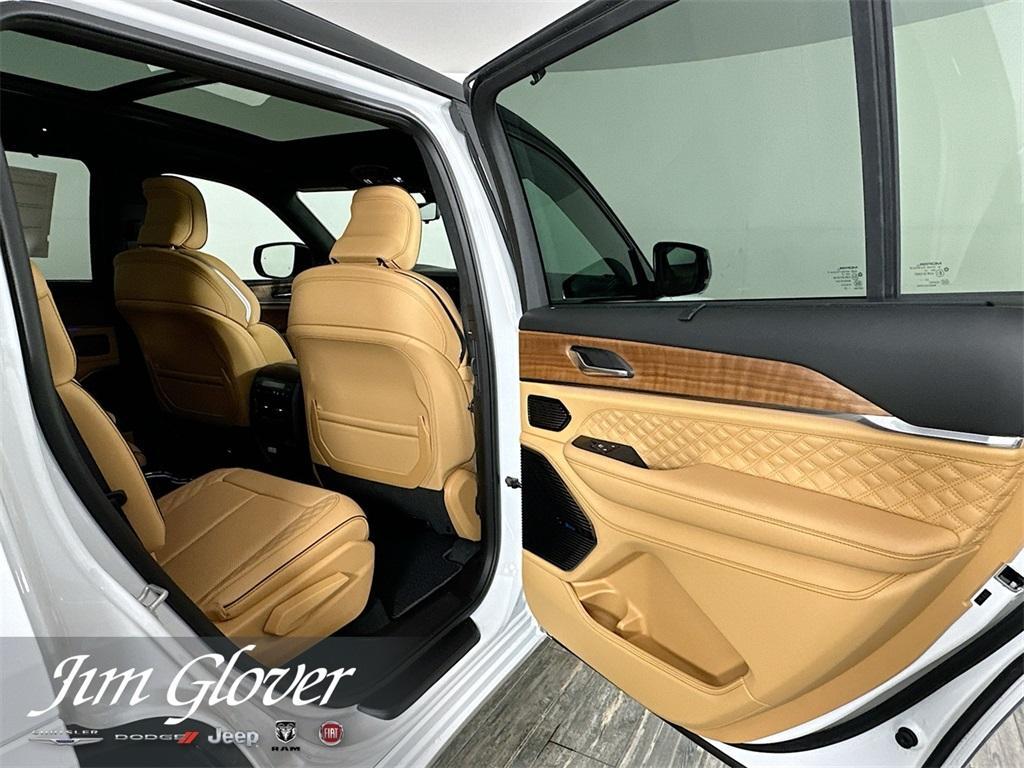 new 2025 Jeep Grand Cherokee L car, priced at $65,837