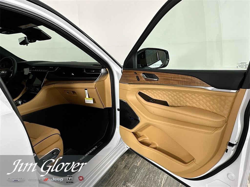 new 2025 Jeep Grand Cherokee L car, priced at $65,837