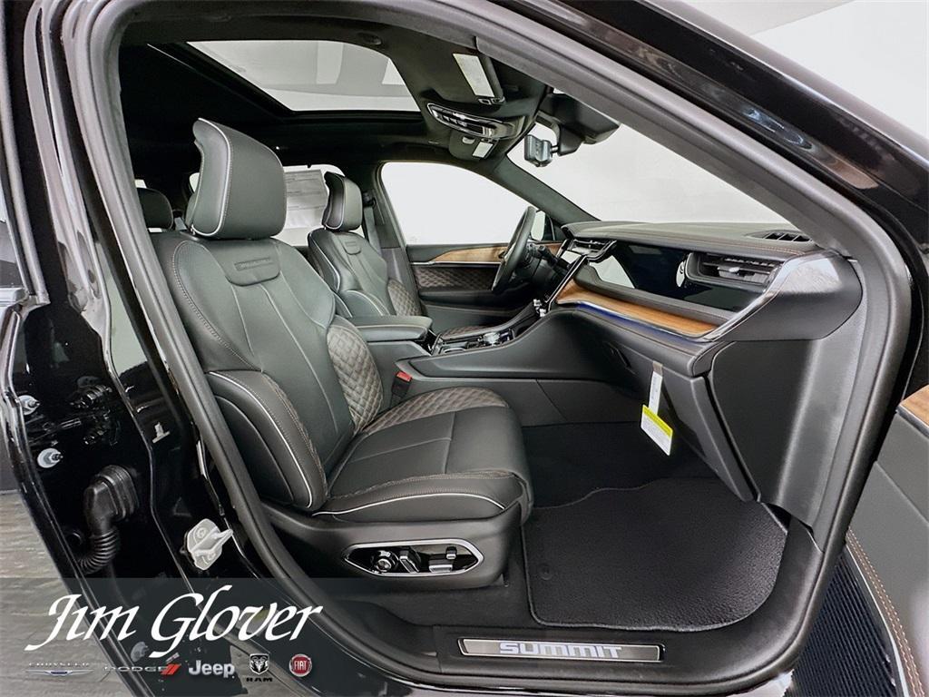 new 2025 Jeep Grand Cherokee L car, priced at $66,335