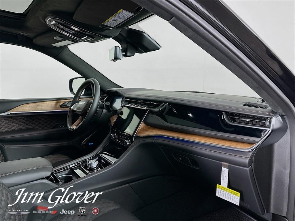 new 2025 Jeep Grand Cherokee L car, priced at $66,335