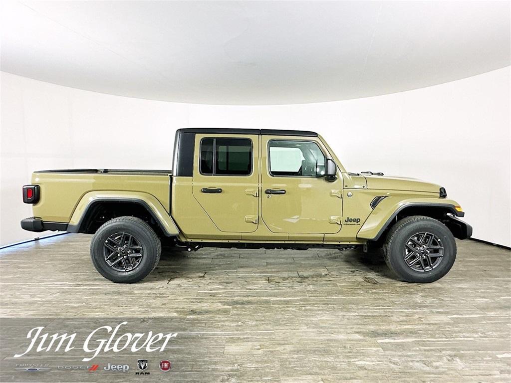 new 2025 Jeep Gladiator car, priced at $40,738