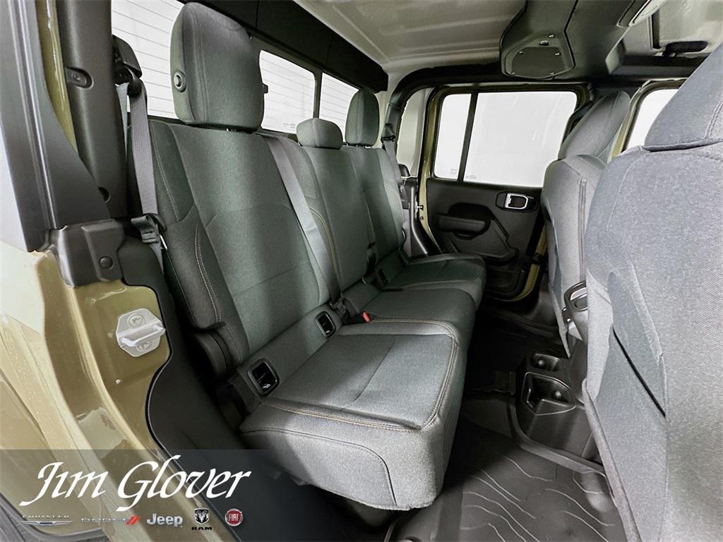 new 2025 Jeep Gladiator car, priced at $48,874