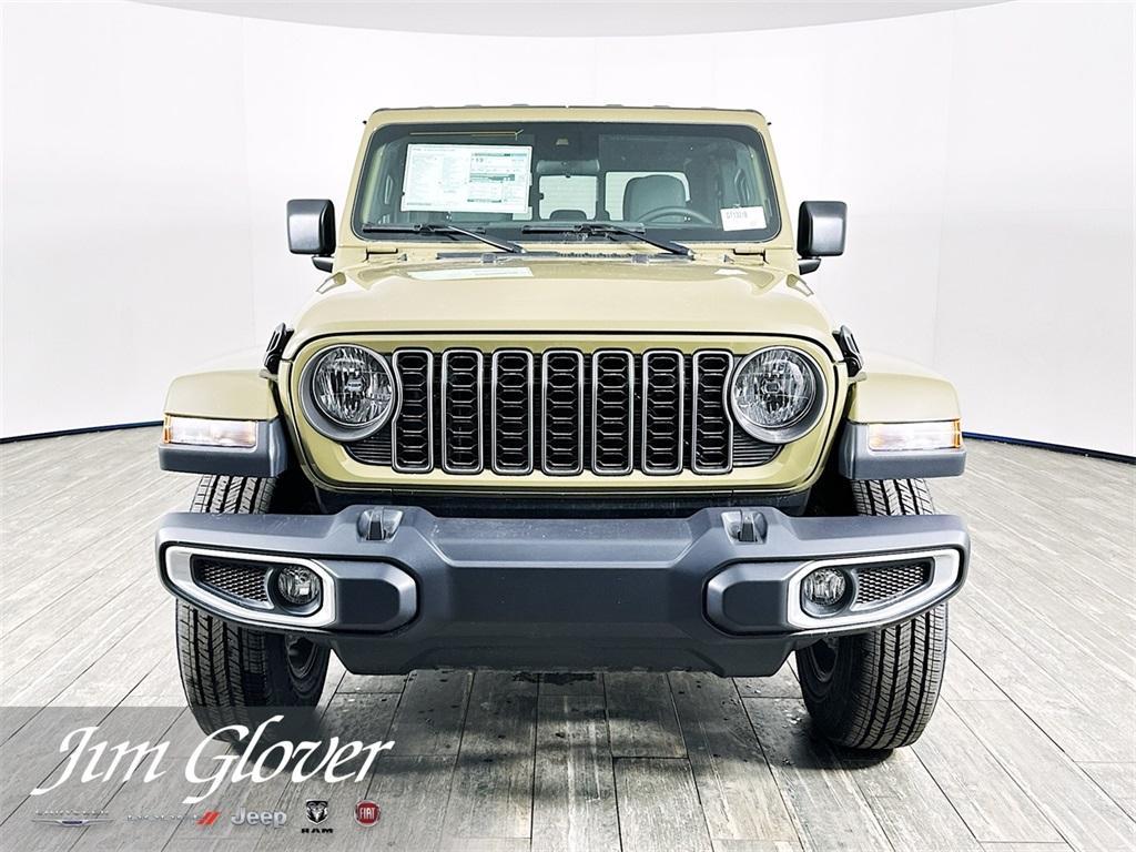 new 2025 Jeep Gladiator car, priced at $40,738