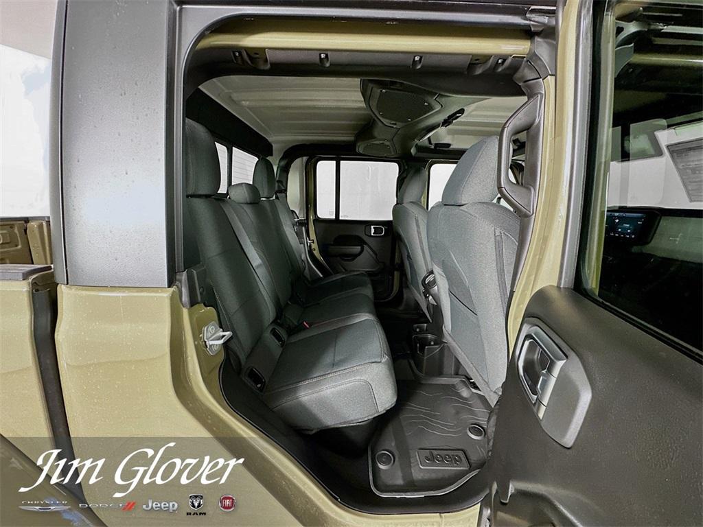 new 2025 Jeep Gladiator car, priced at $48,874