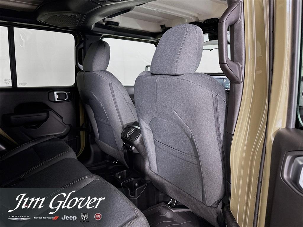 new 2025 Jeep Gladiator car, priced at $40,738