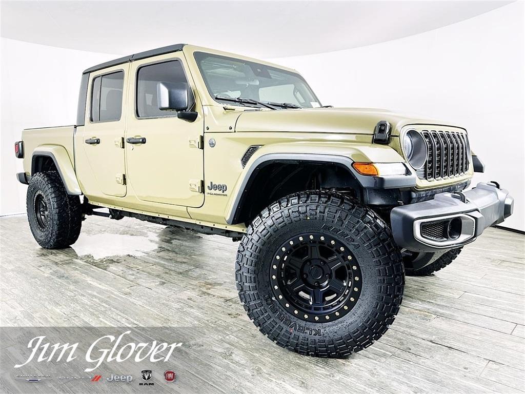 new 2025 Jeep Gladiator car, priced at $48,874