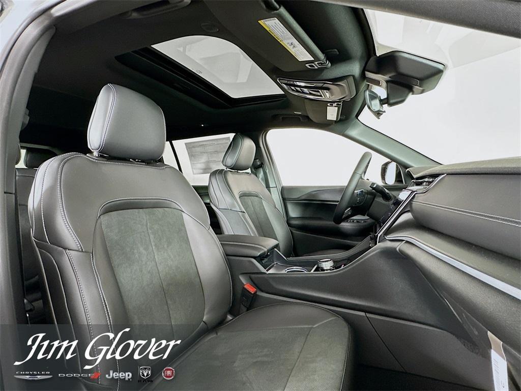 new 2025 Jeep Grand Cherokee L car, priced at $43,091