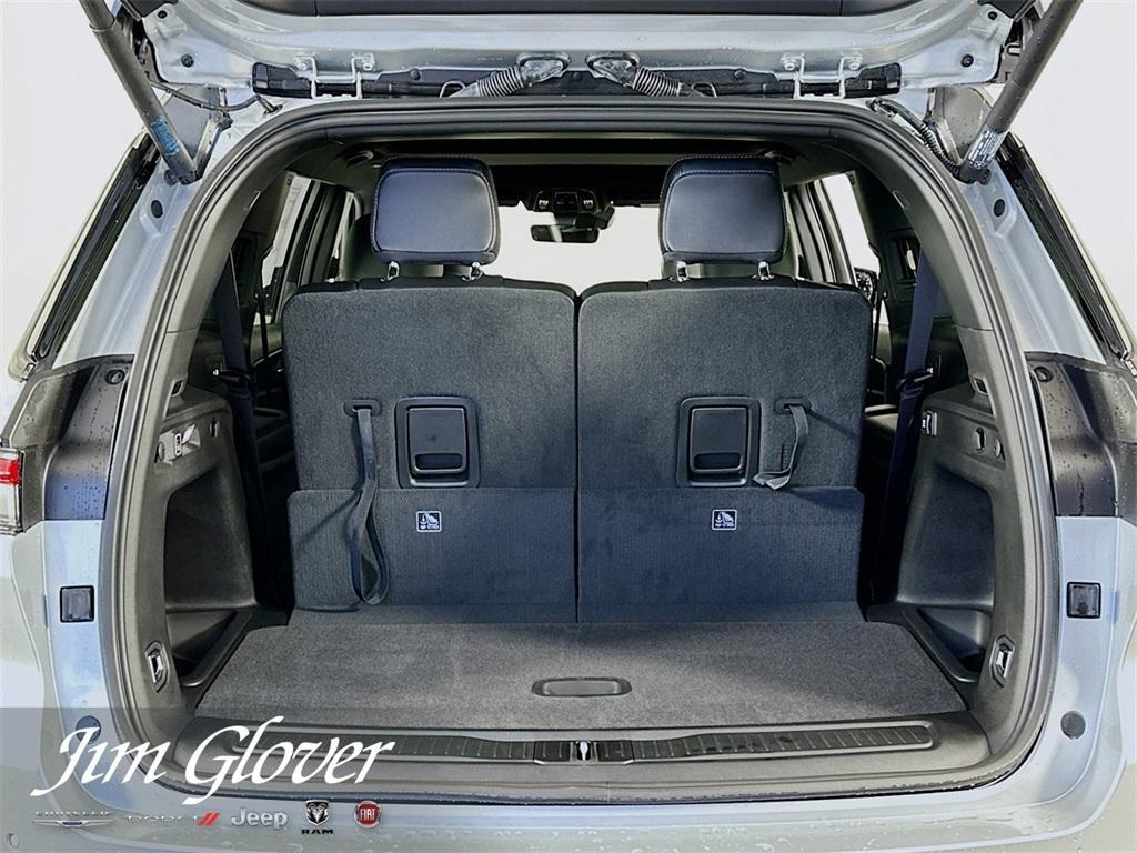 new 2025 Jeep Grand Cherokee L car, priced at $43,091